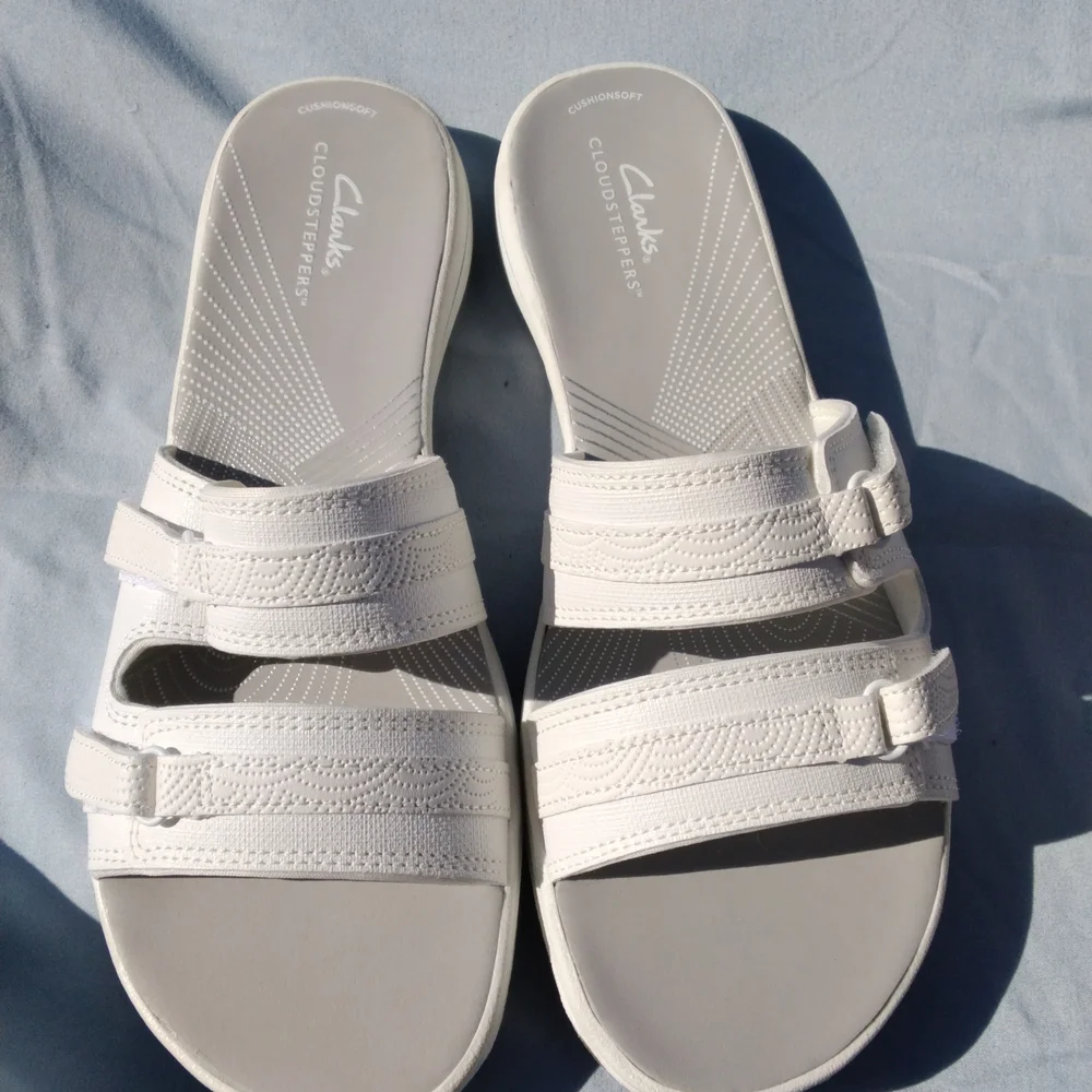 Clarks White Cloudsteppers Dual-Strap Comfort Sandals